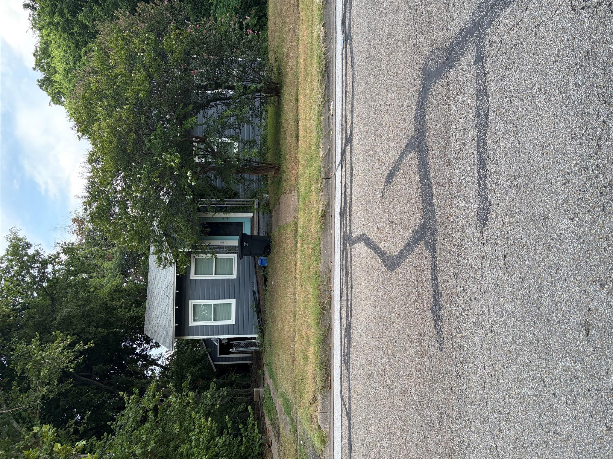 907 Attas Ave Property Photo 1