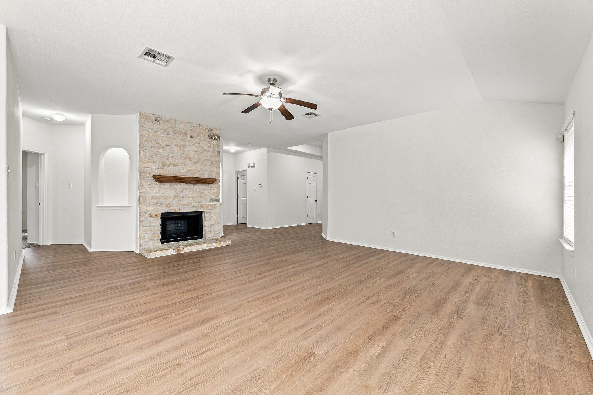 135 Lear Ave Property Photo 7