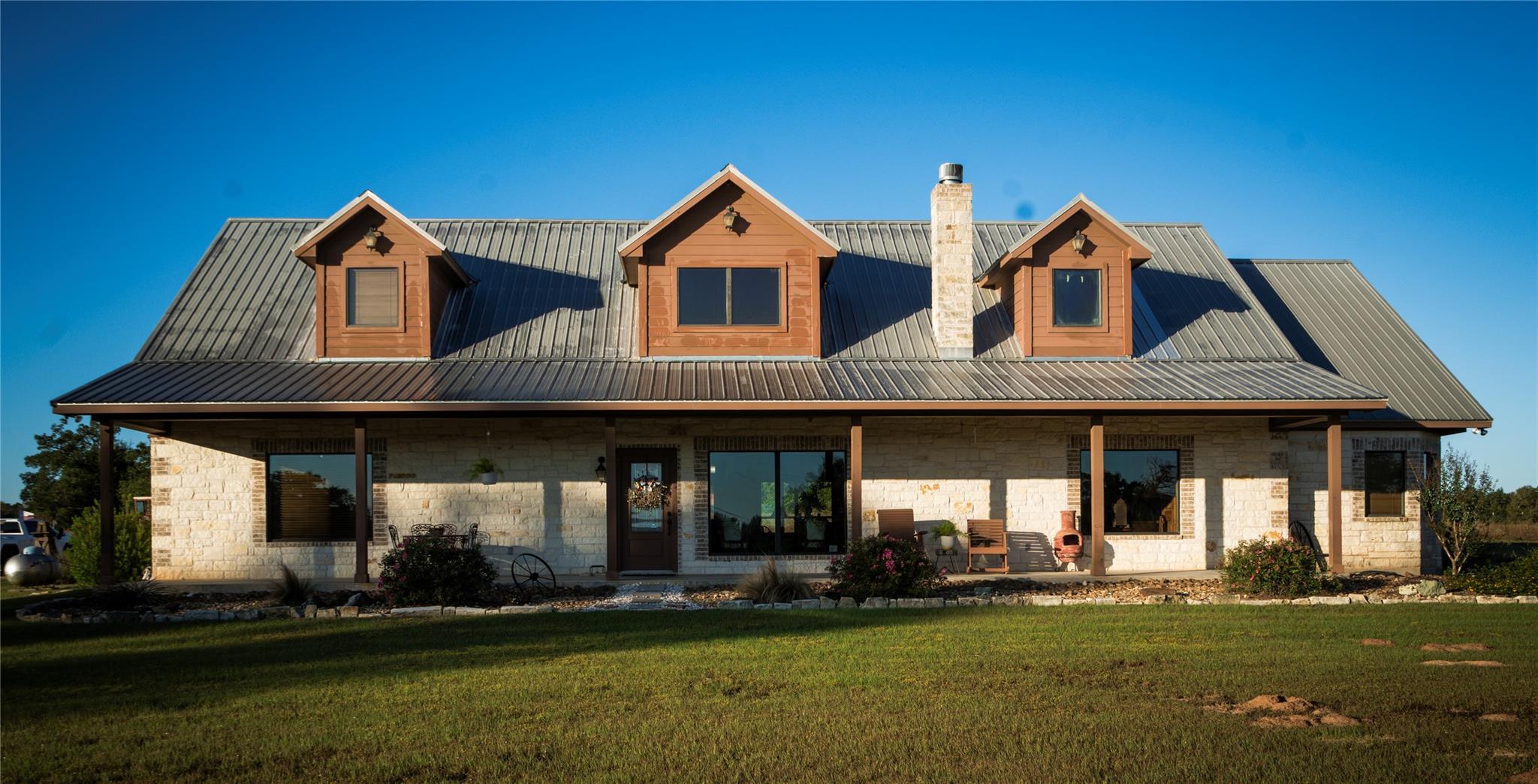 298 Cr 346 Rd Property Photo 2
