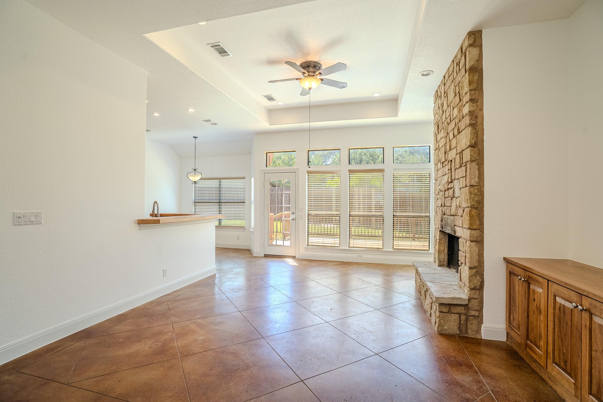 2102 Crazyhorse Pass Property Photo 5