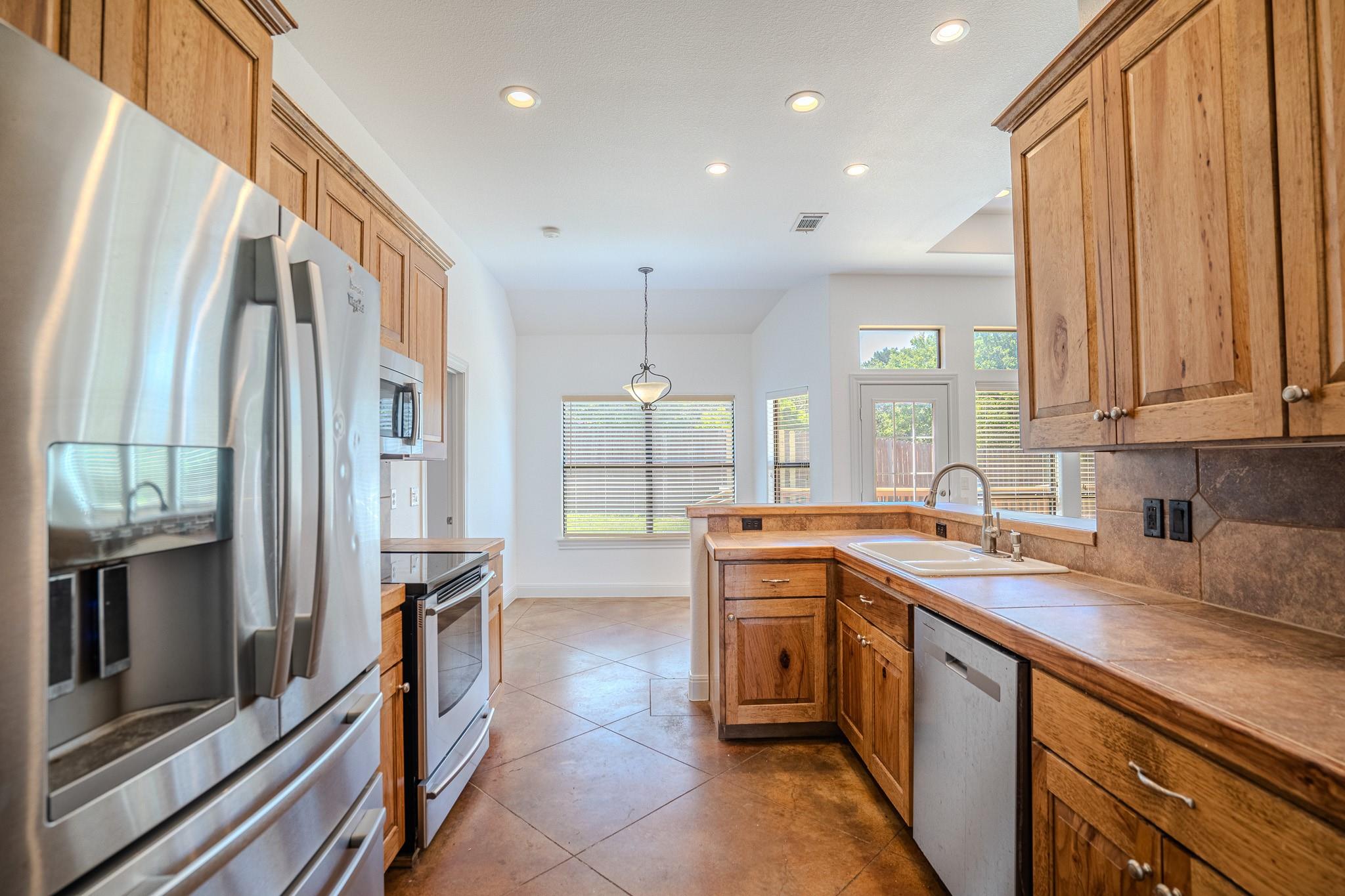 2102 Crazyhorse Pass Property Photo 6