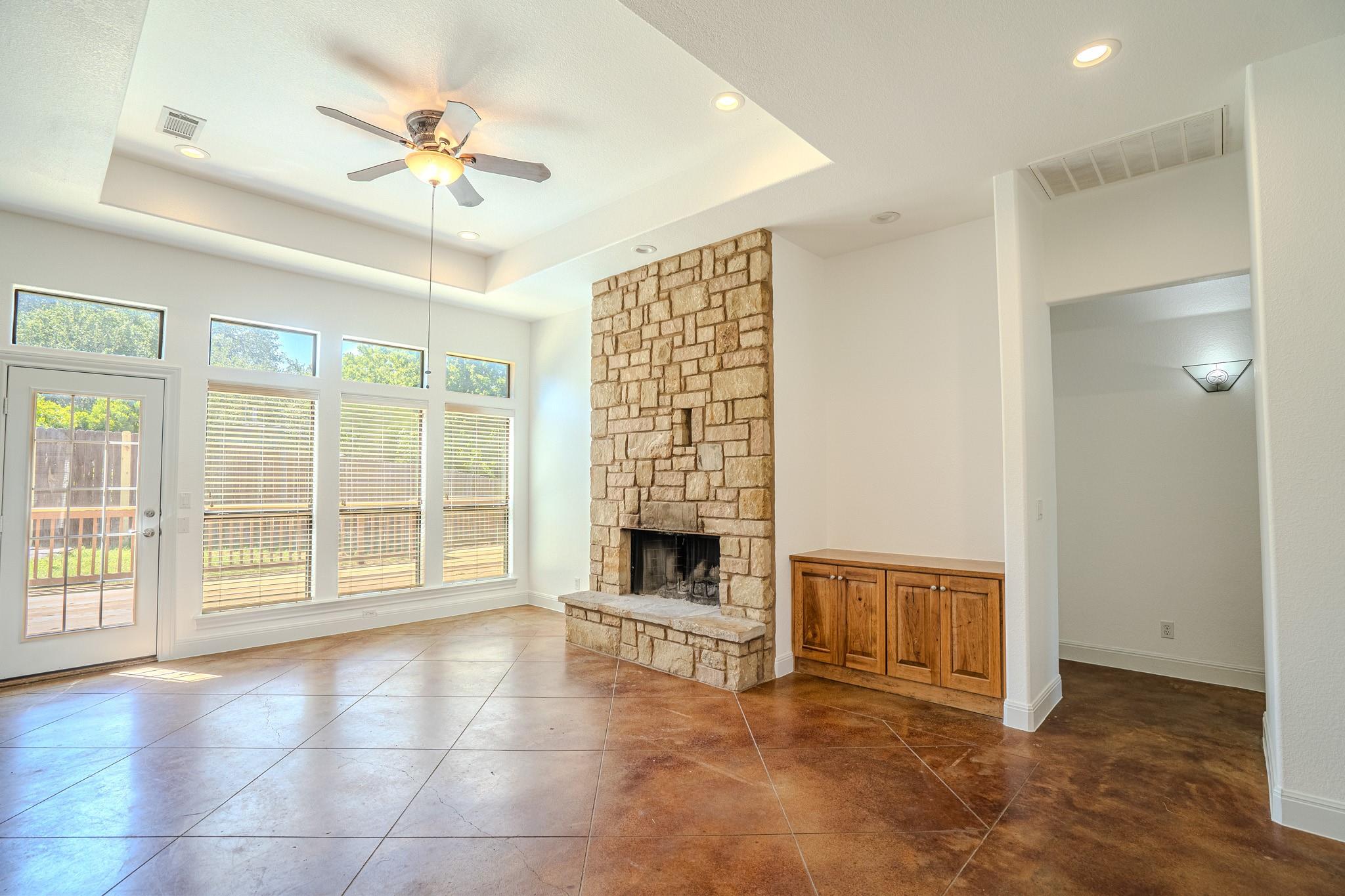 2102 Crazyhorse Pass Property Photo 7
