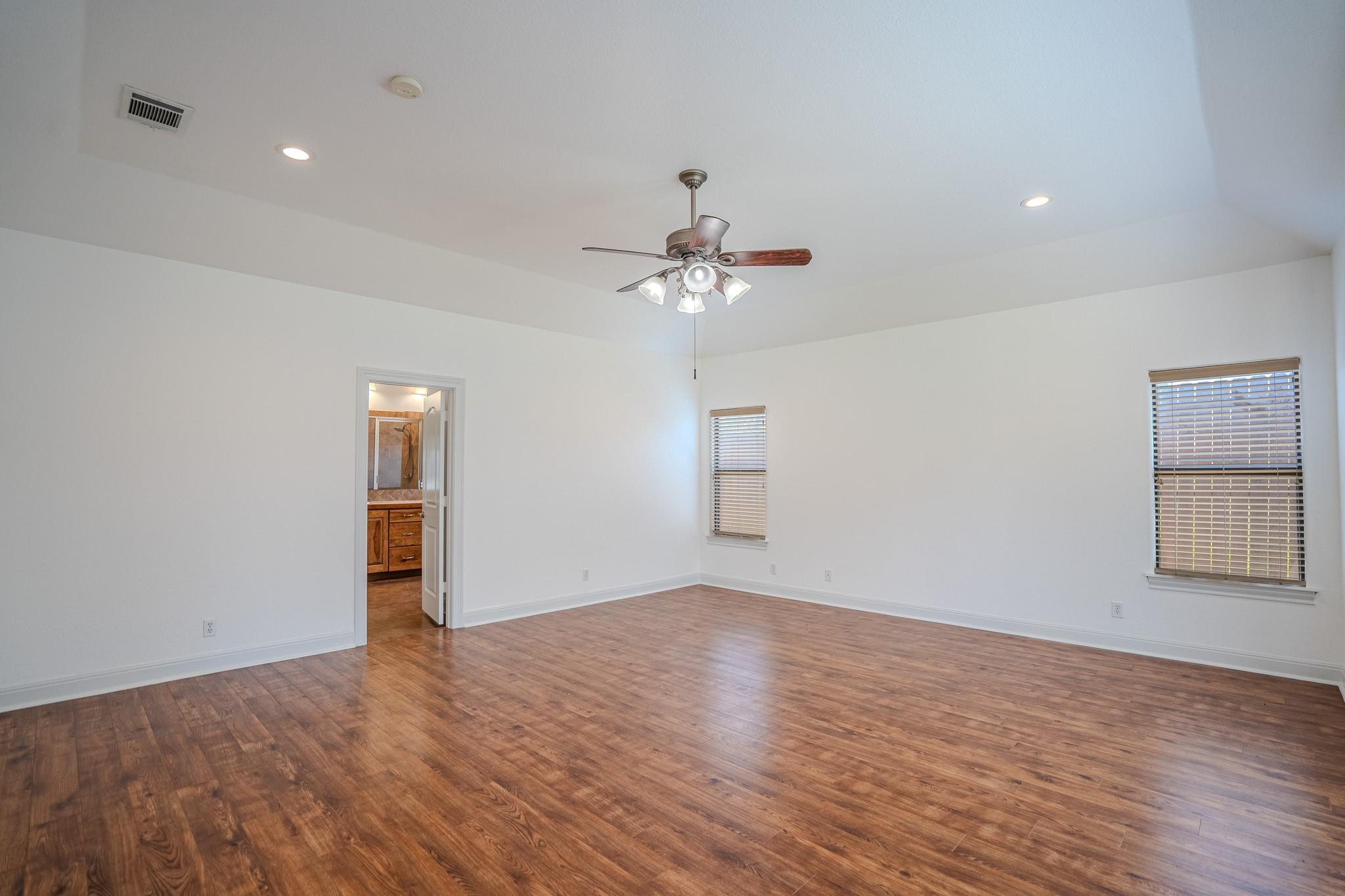 2102 Crazyhorse Pass Property Photo 11