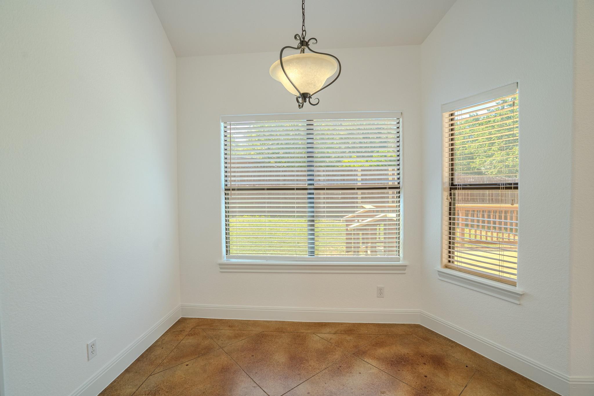 2102 Crazyhorse Pass Property Photo 13