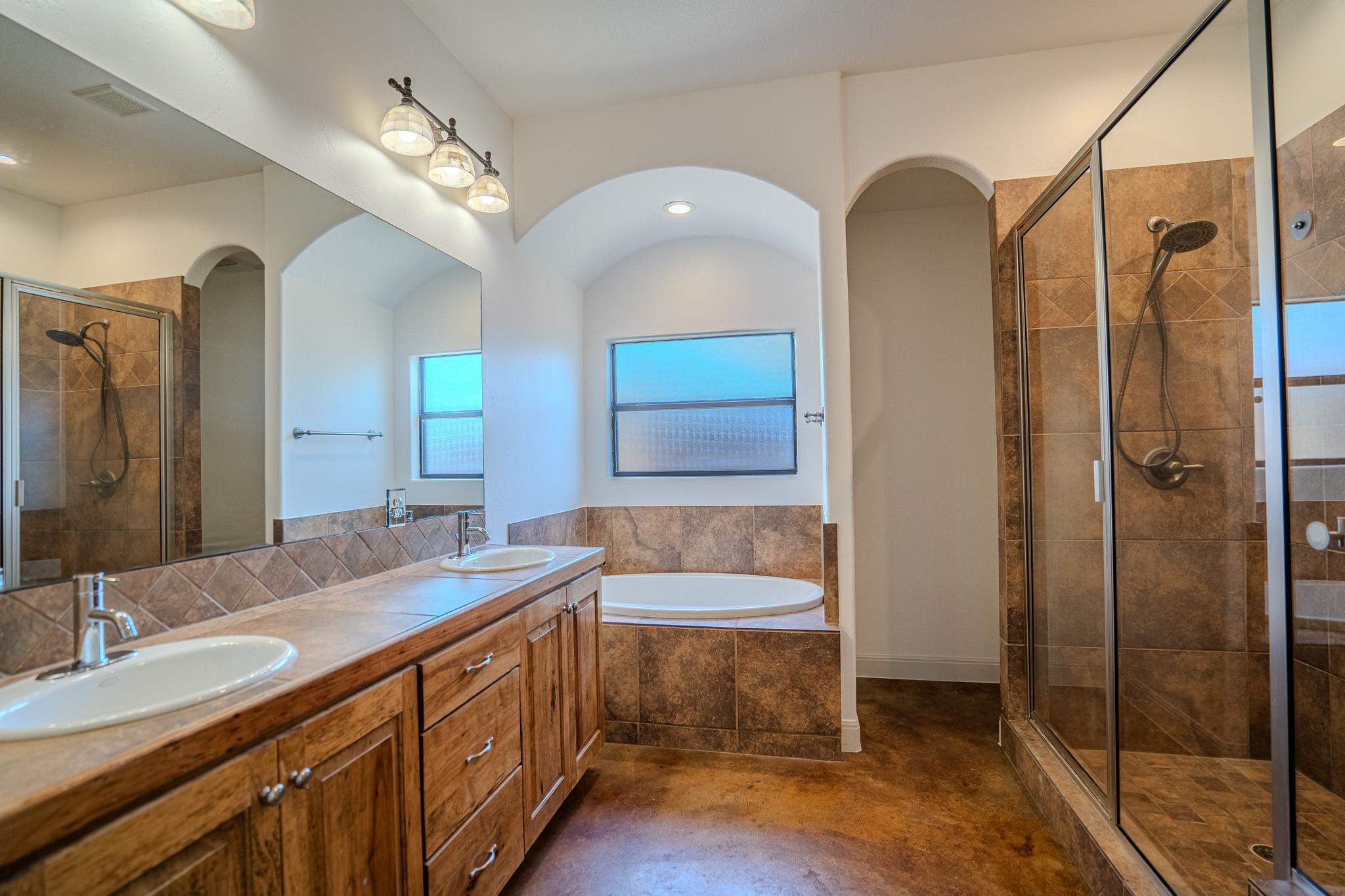 2102 Crazyhorse Pass Property Photo 15