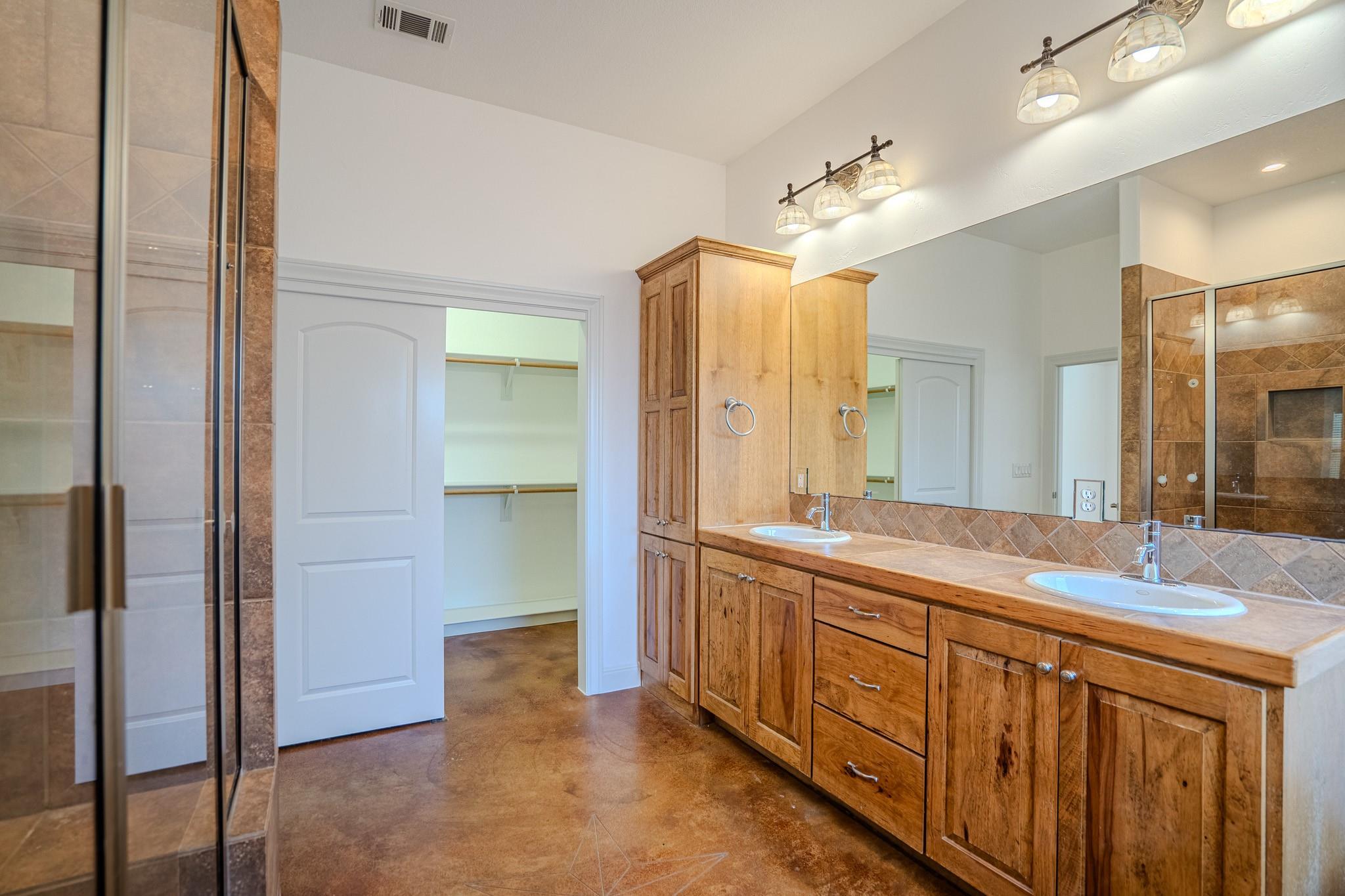 2102 Crazyhorse Pass Property Photo 17
