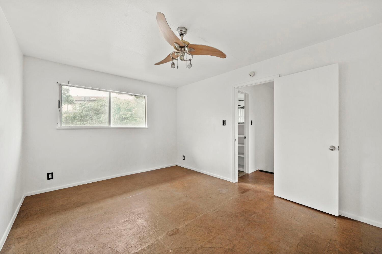 903 Aurora Cir #b Property Photo 14