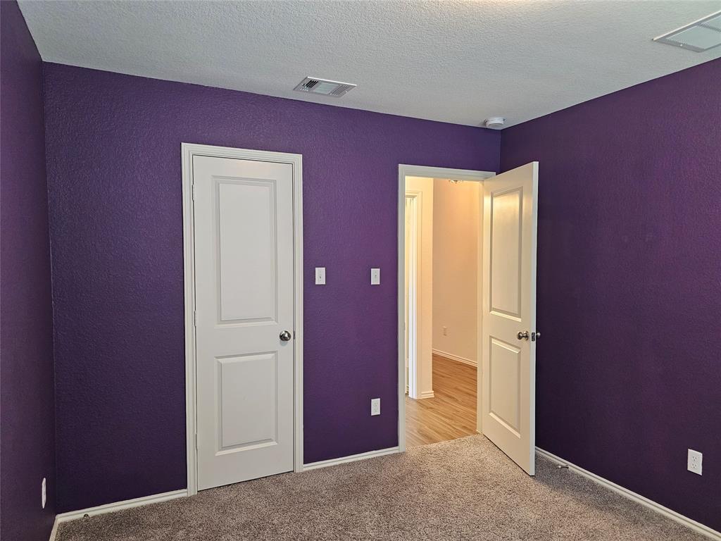 21408 Bird Wing Dr Property Photo 5