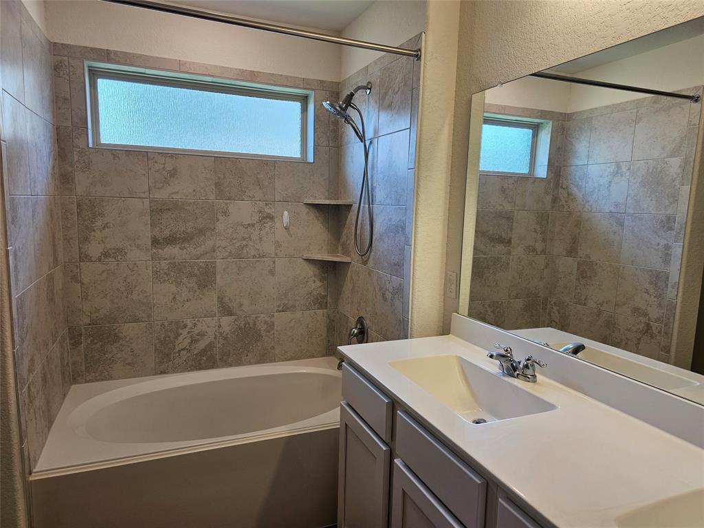 21408 Bird Wing Dr Property Photo 22