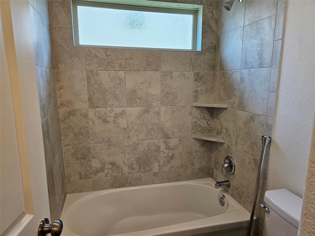 21408 Bird Wing Dr Property Photo 28