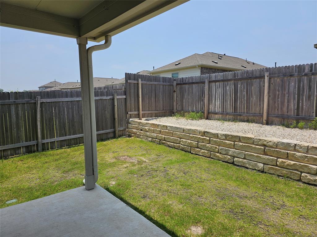21408 Bird Wing Dr Property Photo 33