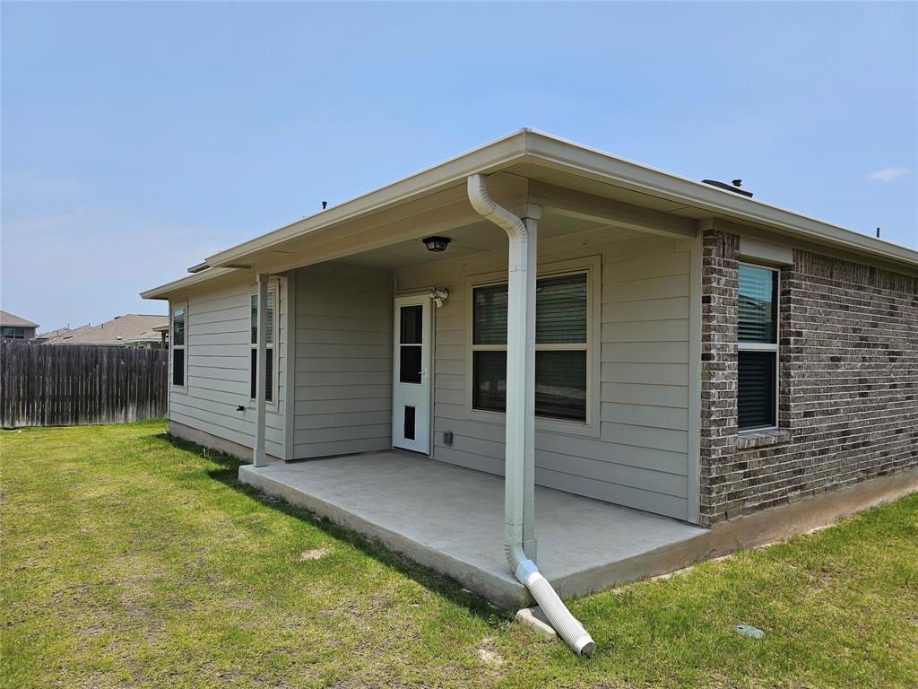 21408 Bird Wing Dr Property Photo 35