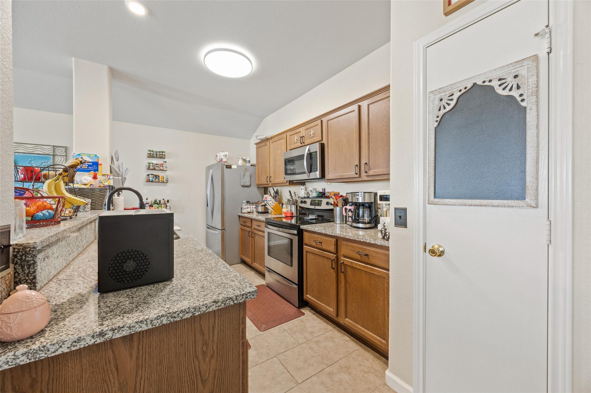120 Holland St Property Photo 7