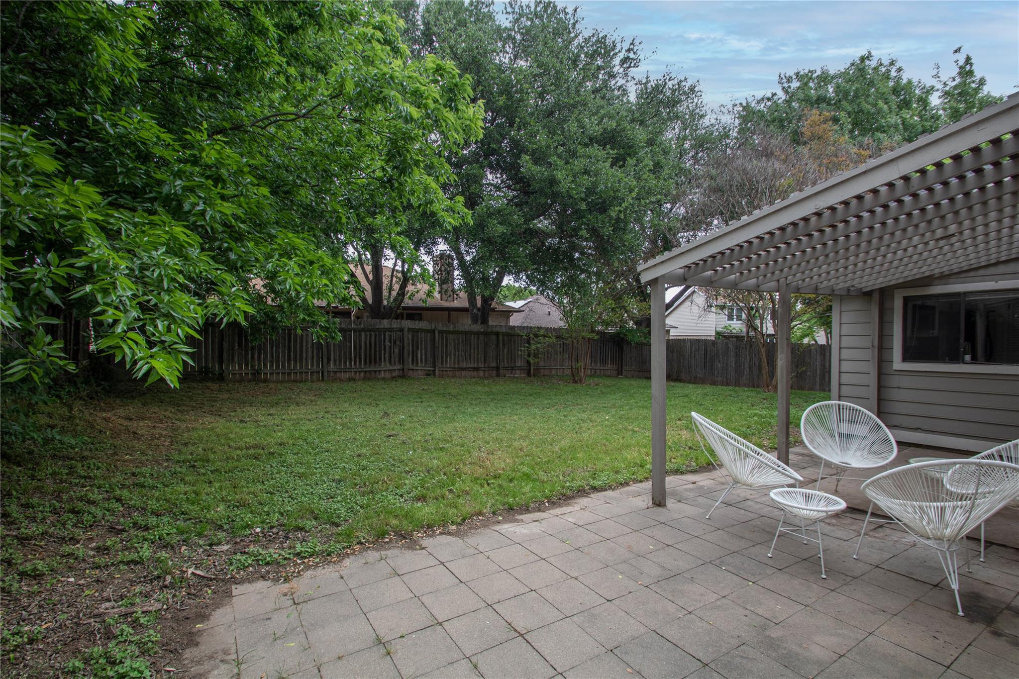 2108 Warfield Way Property Photo 20