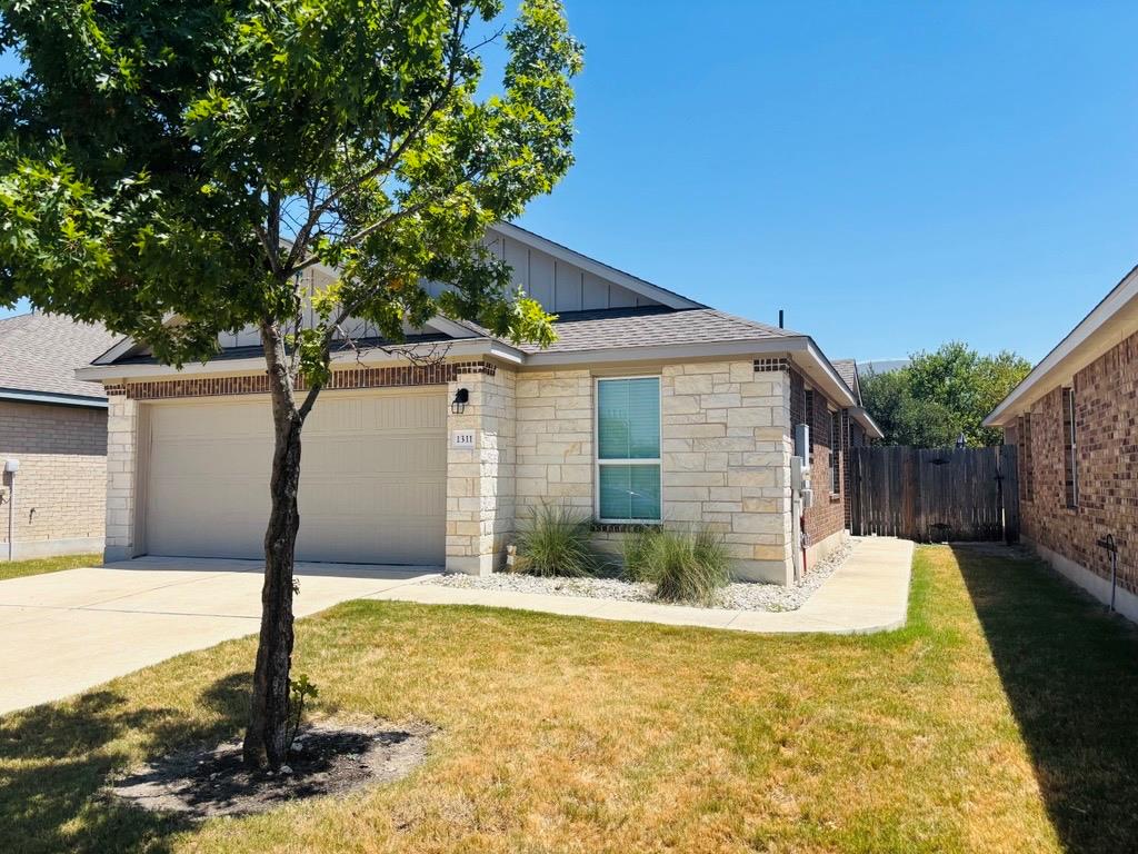 1311 Henry David Dr Property Photo 2
