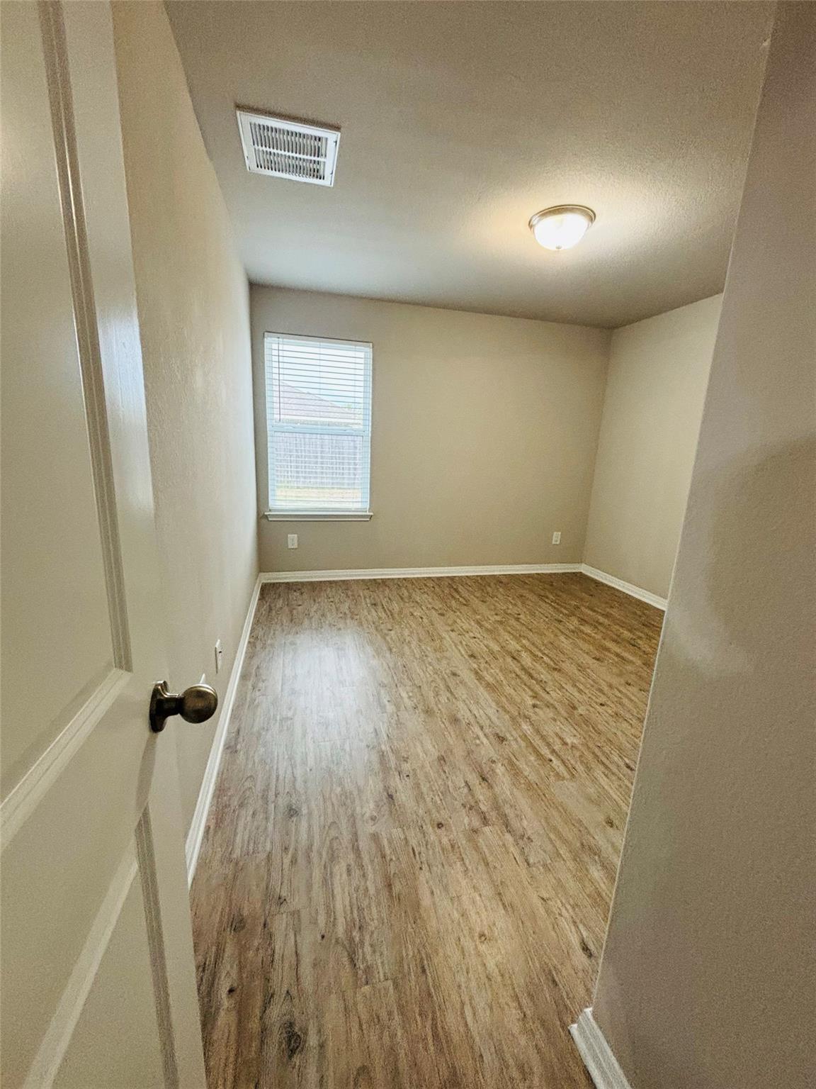 1311 Henry David Dr Property Photo 7