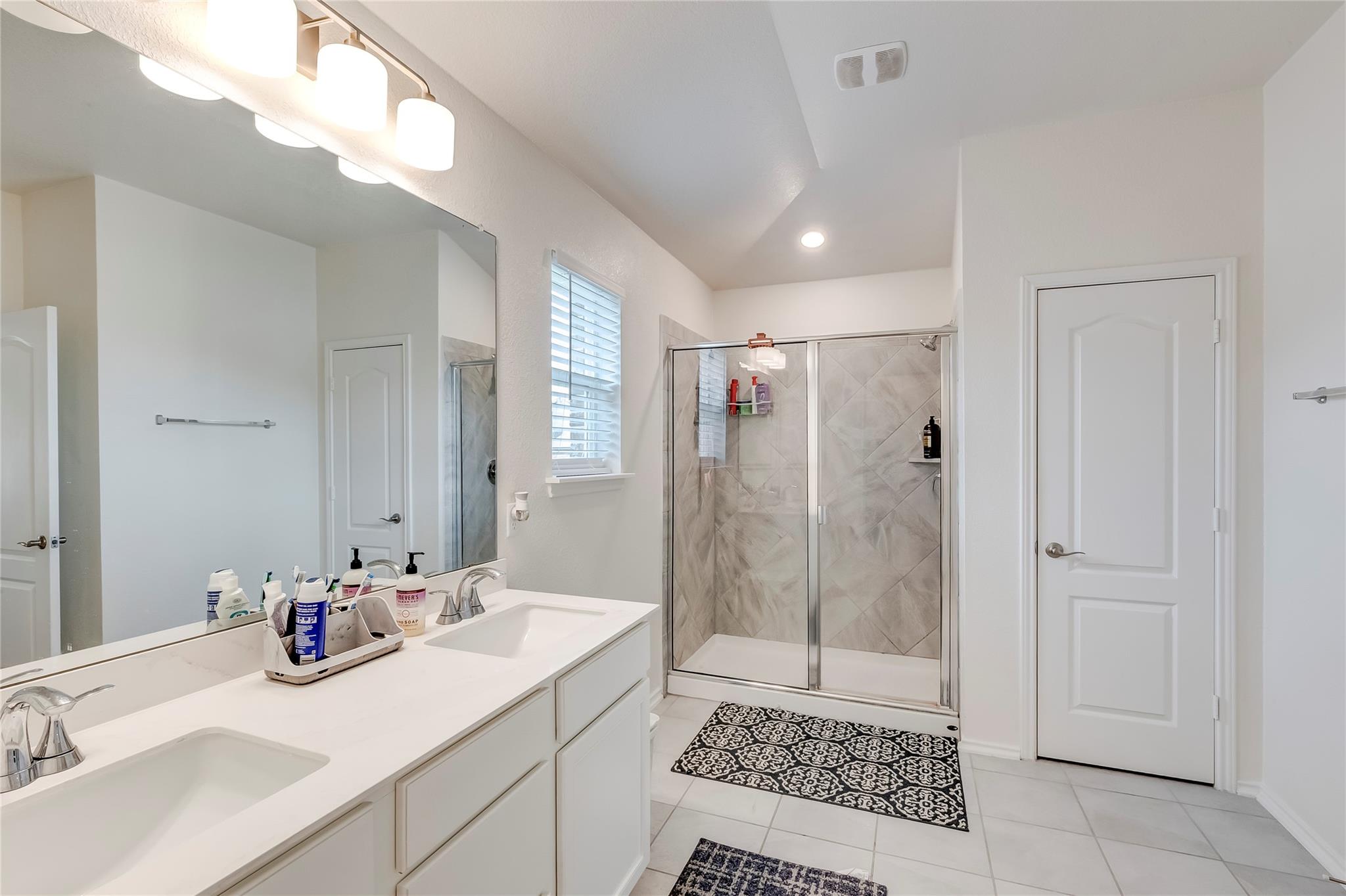 3712 Forino Dr Property Photo 30