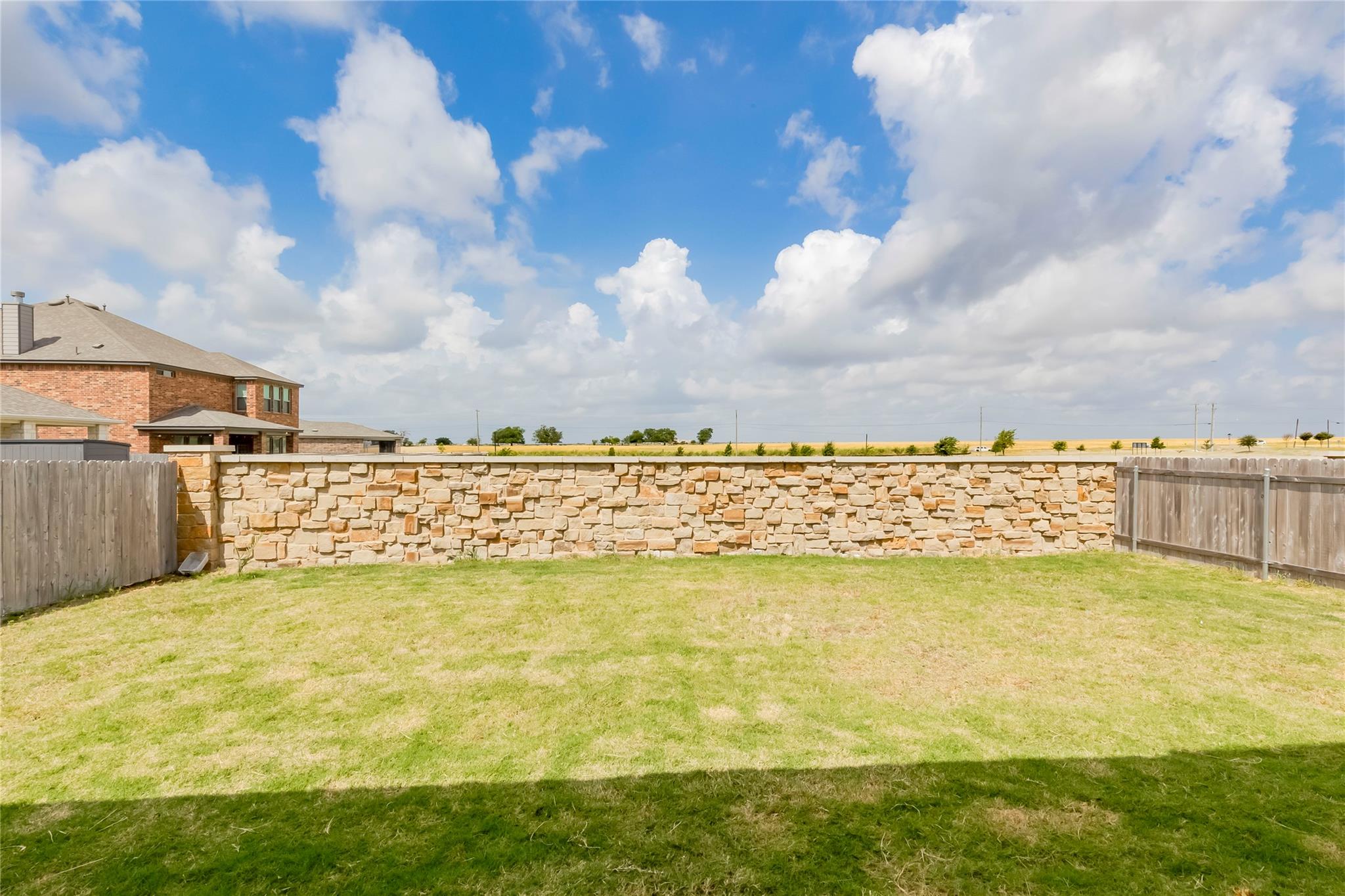 3712 Forino Dr Property Photo 36