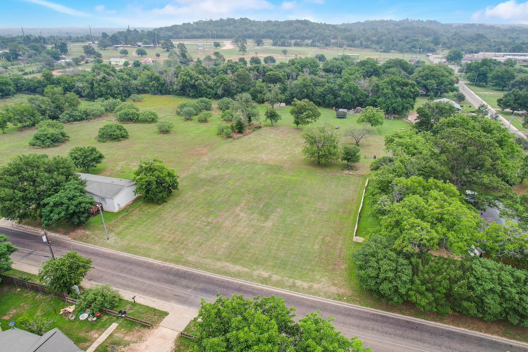 Lot 3 Pecan St Property Photo 4