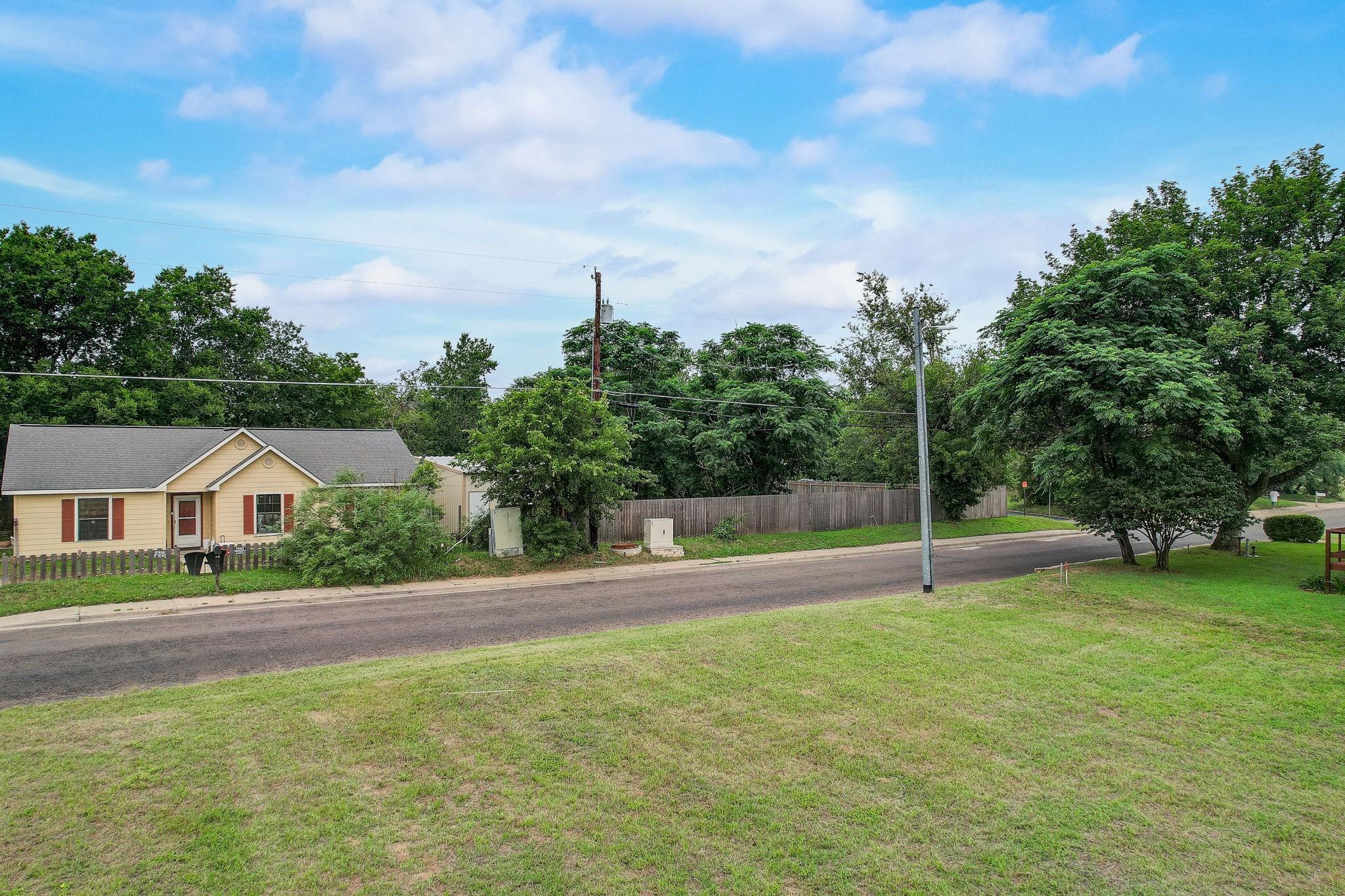 Lot 3 Pecan St Property Photo 24