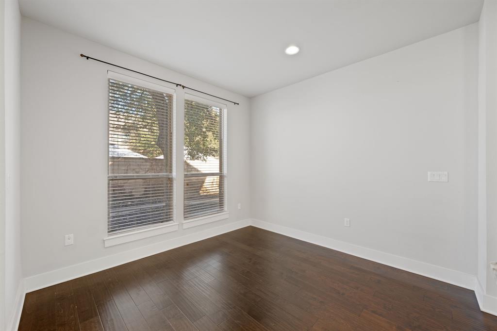13800 Lyndhurst St #326 Property Photo 11