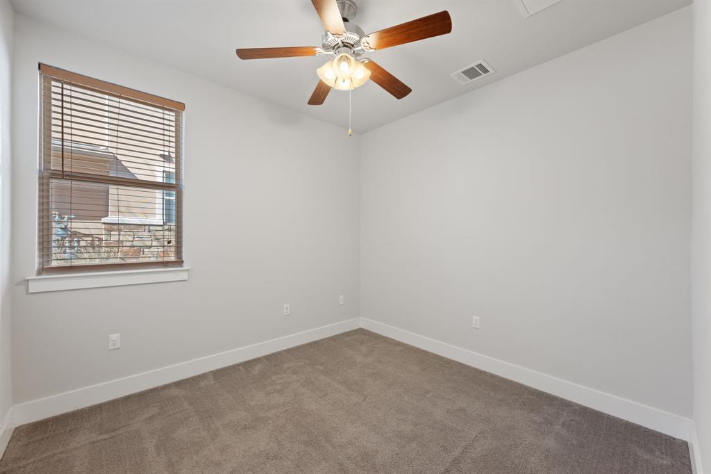 13800 Lyndhurst St #326 Property Photo 12