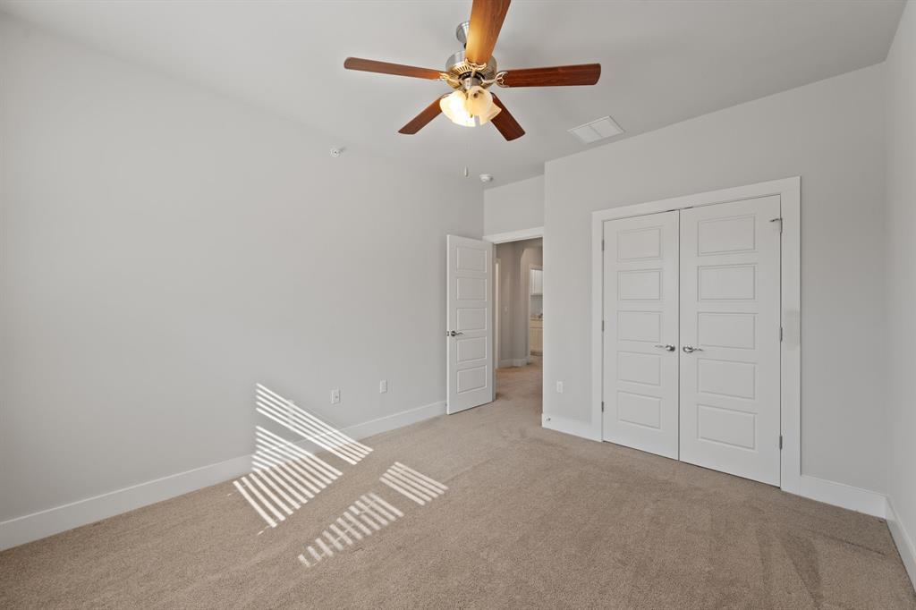 13800 Lyndhurst St #326 Property Photo 23