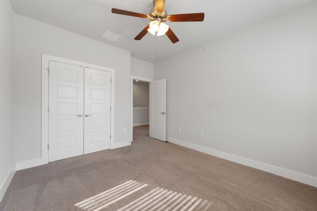 13800 Lyndhurst St #326 Property Photo 25