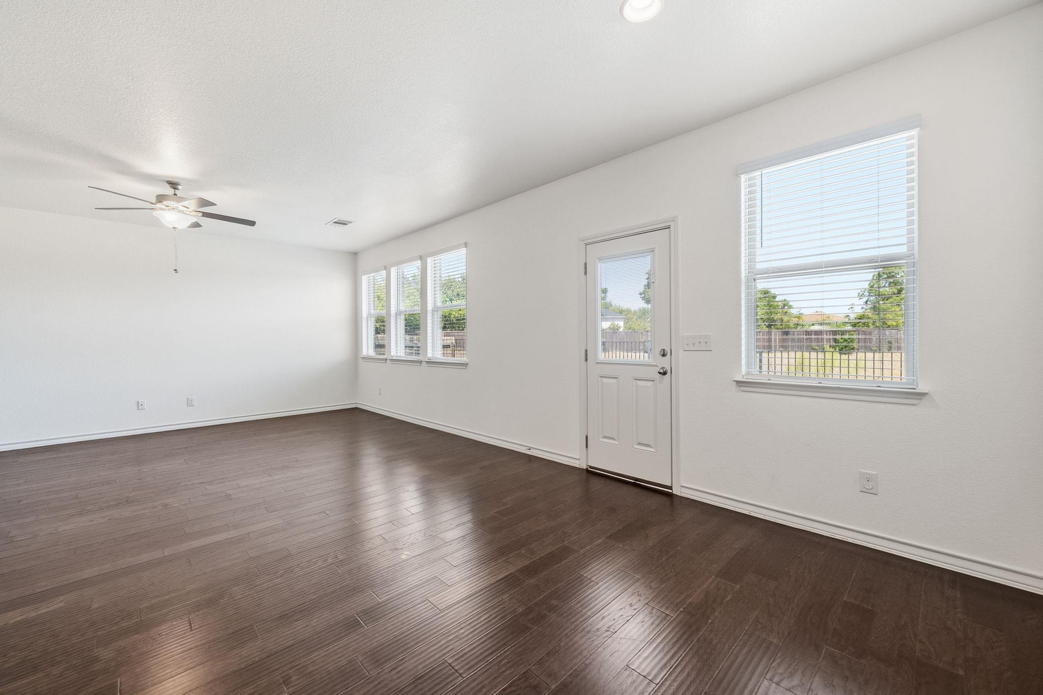 709 American Trl #58 Property Photo 7