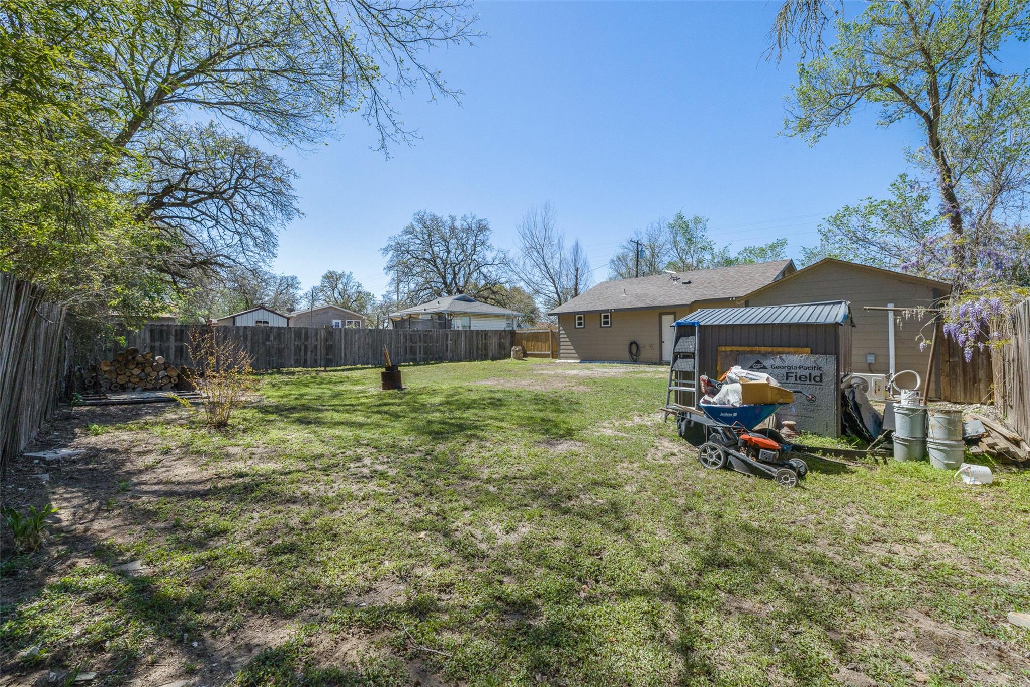 823 Hickory St Property Photo 19