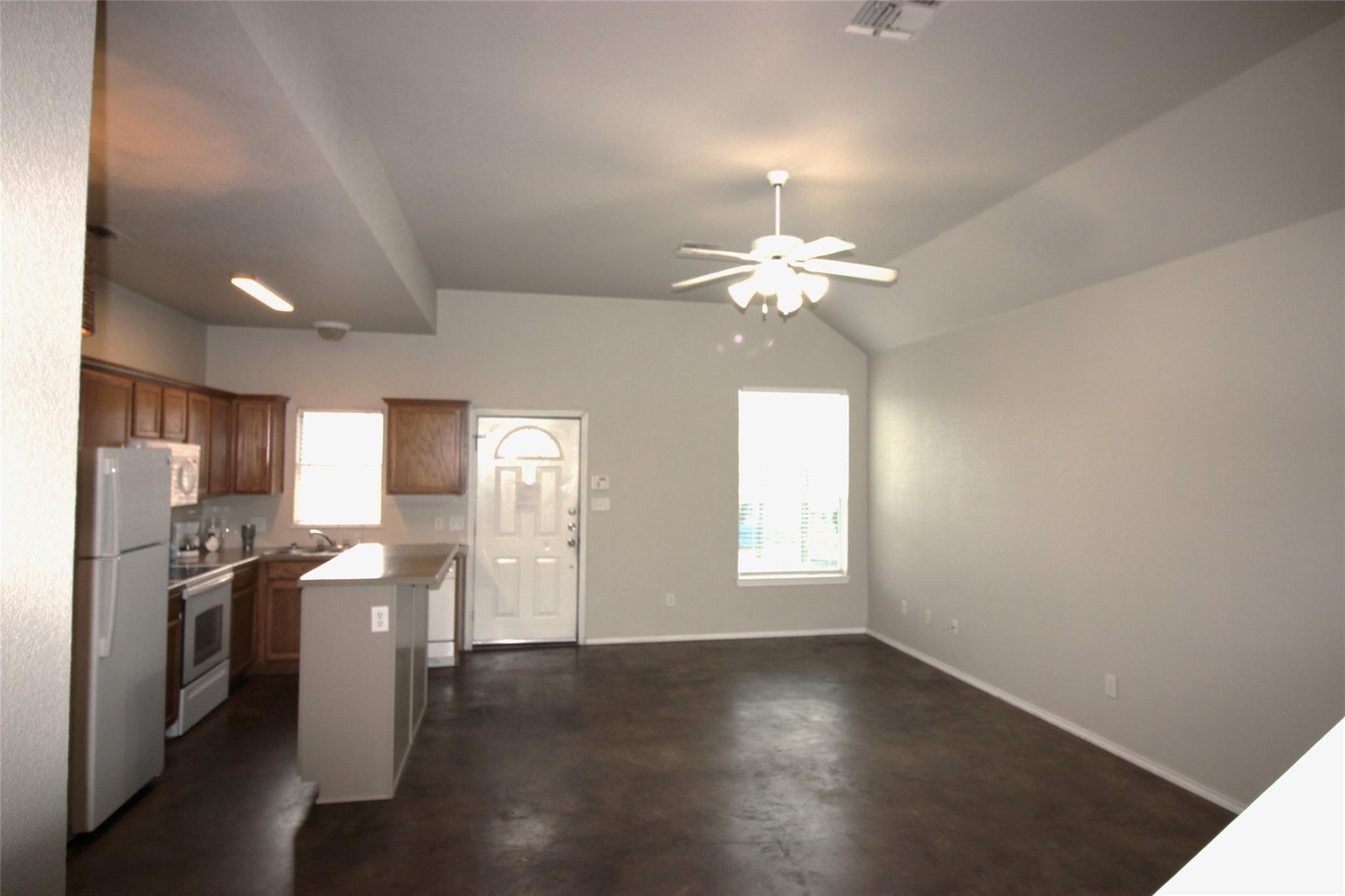 1912 S 15th Unit A St S #a Property Photo 2