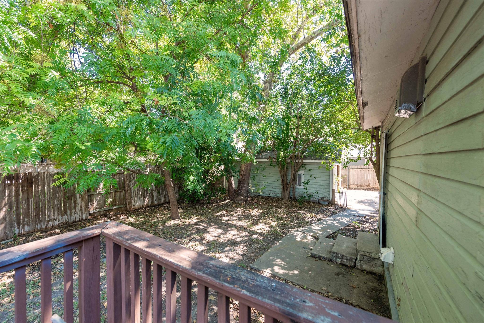 218 W 51st Street St Property Photo 22