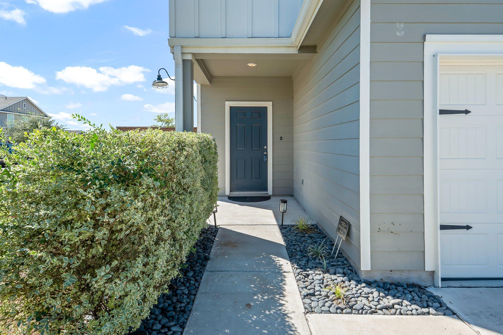 201 Night Riders Way Property Photo 3
