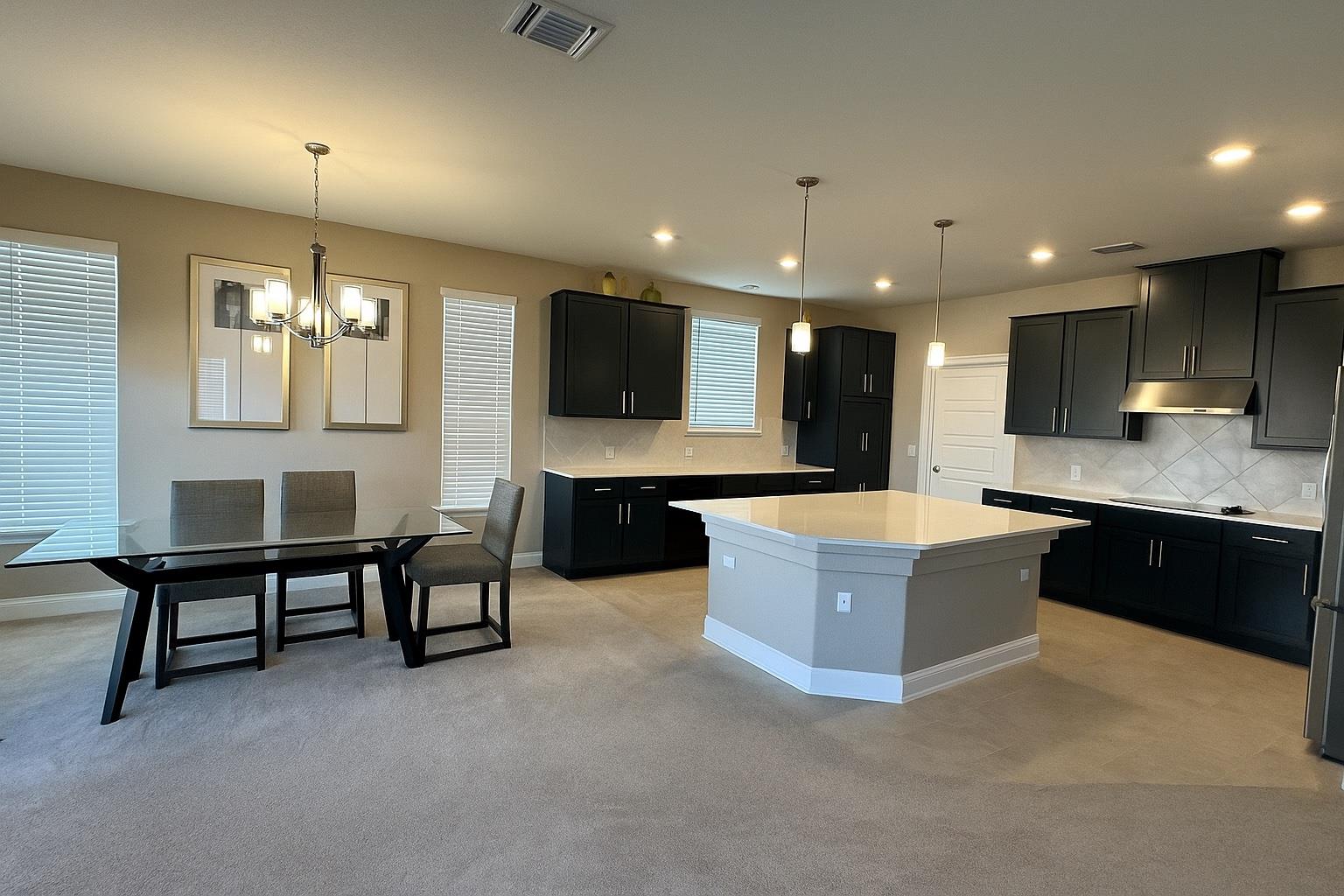 4600 Colmar Dr Property Photo 7