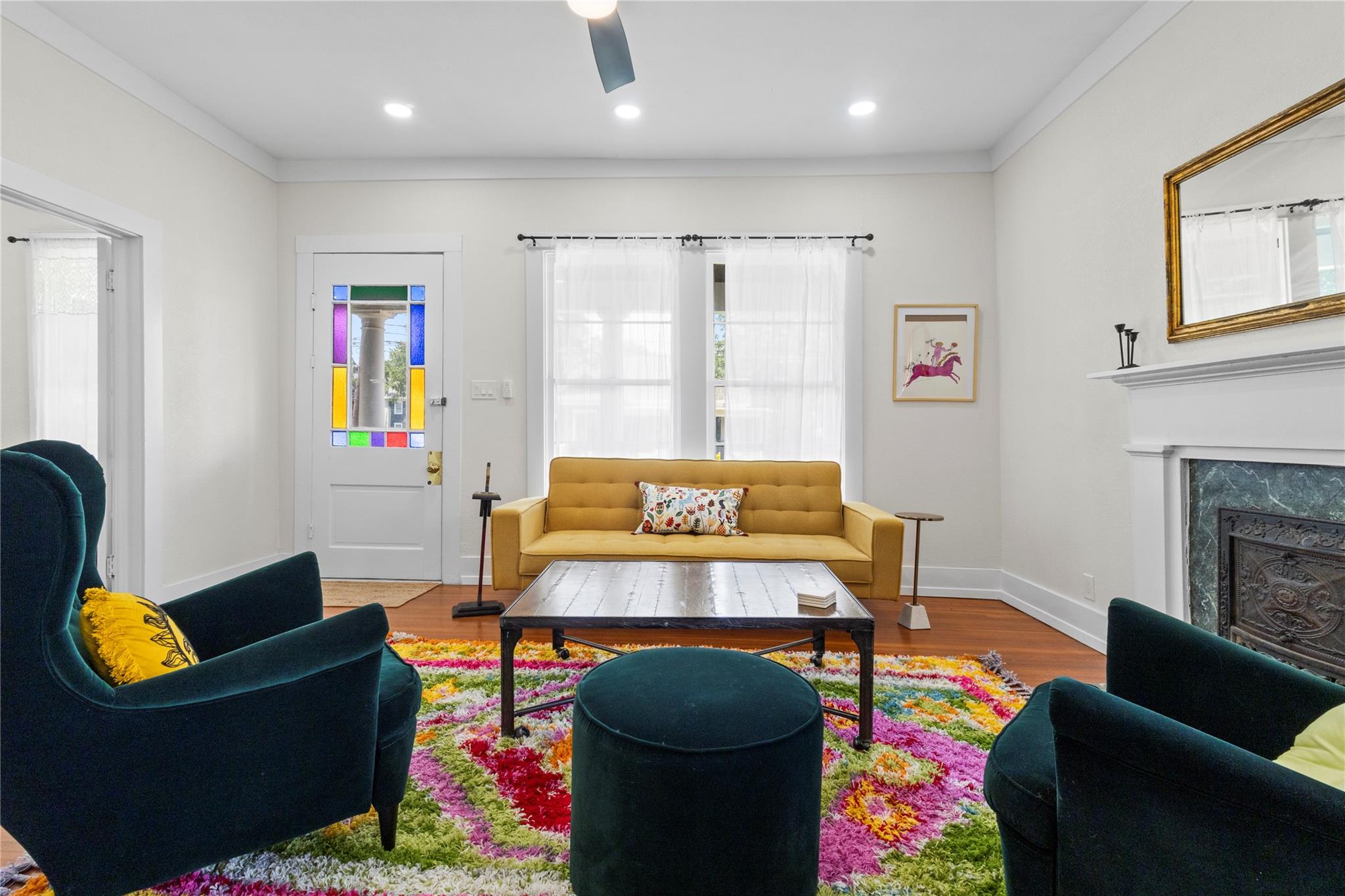 214 W University Ave Property Photo 7