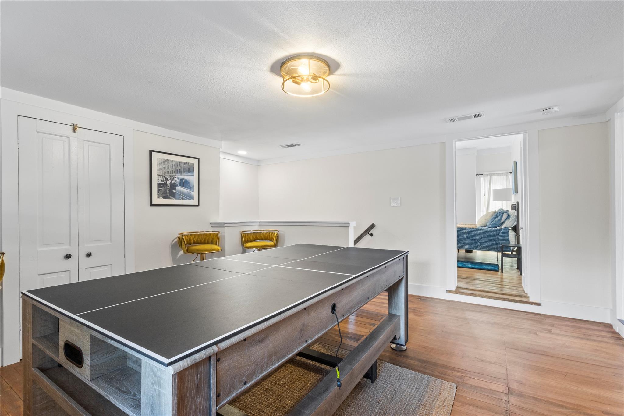 214 W University Ave Property Photo 23