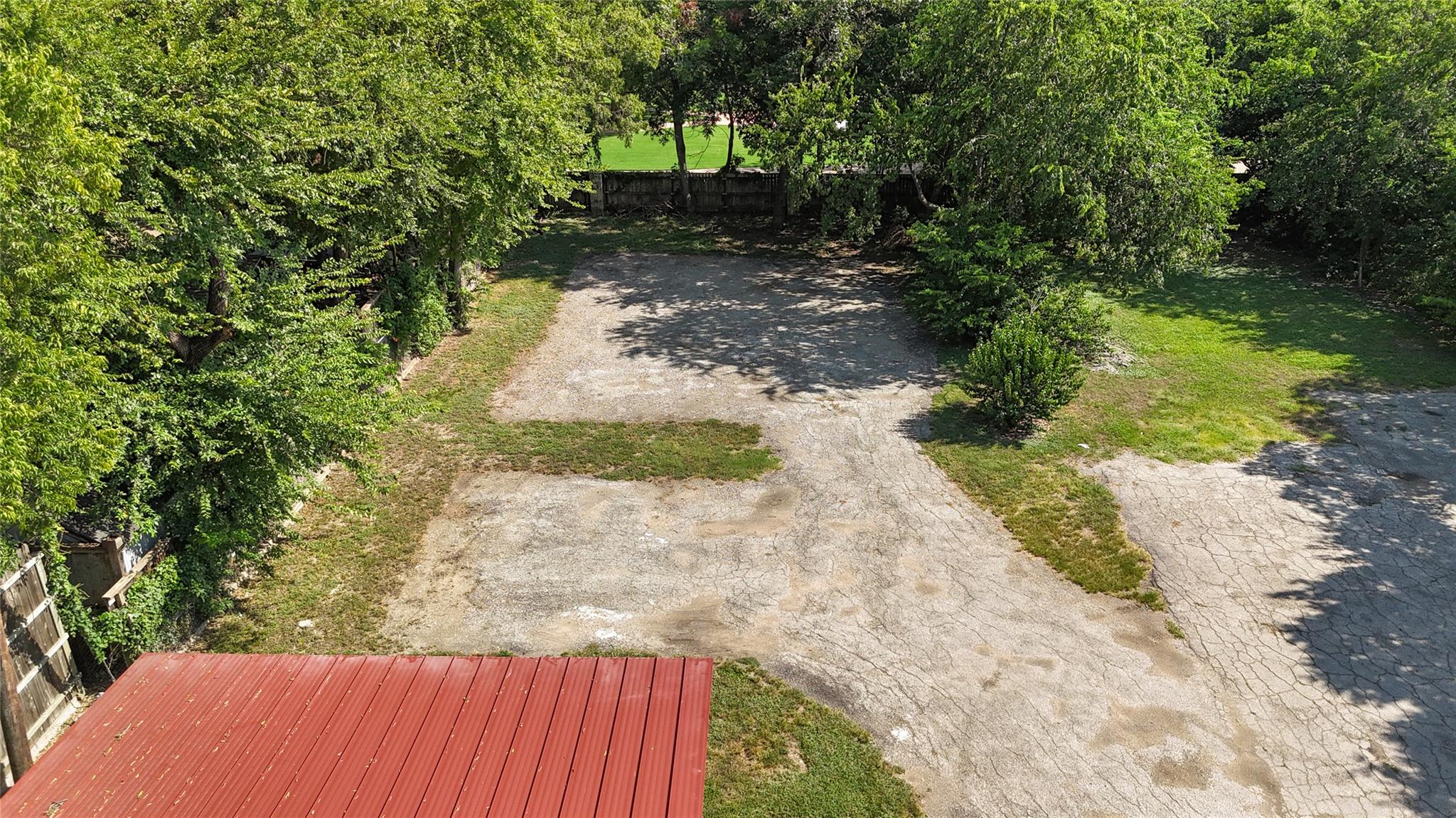 214 W University Ave Property Photo 35