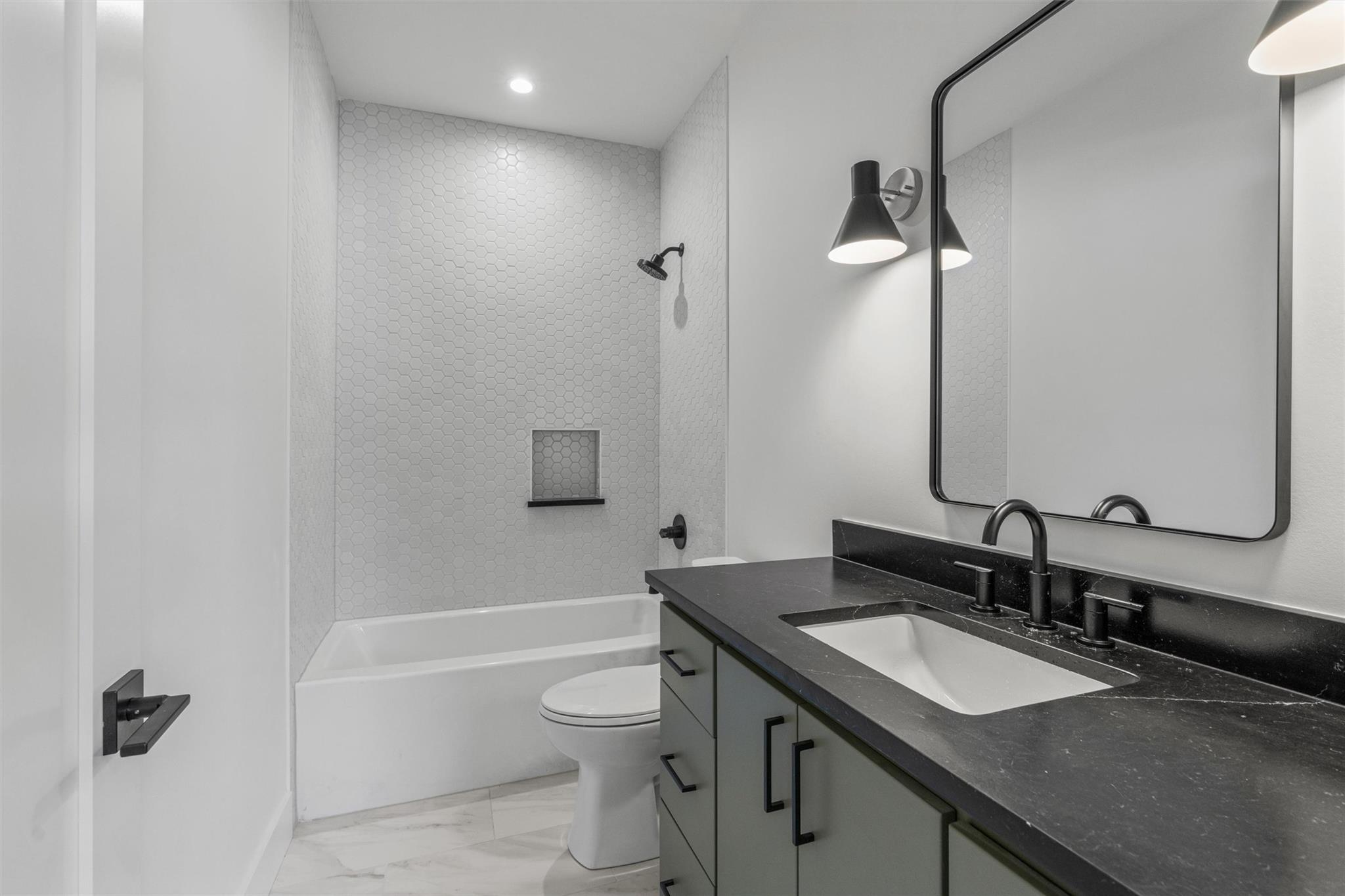 1402 Beckett St Property Photo 21