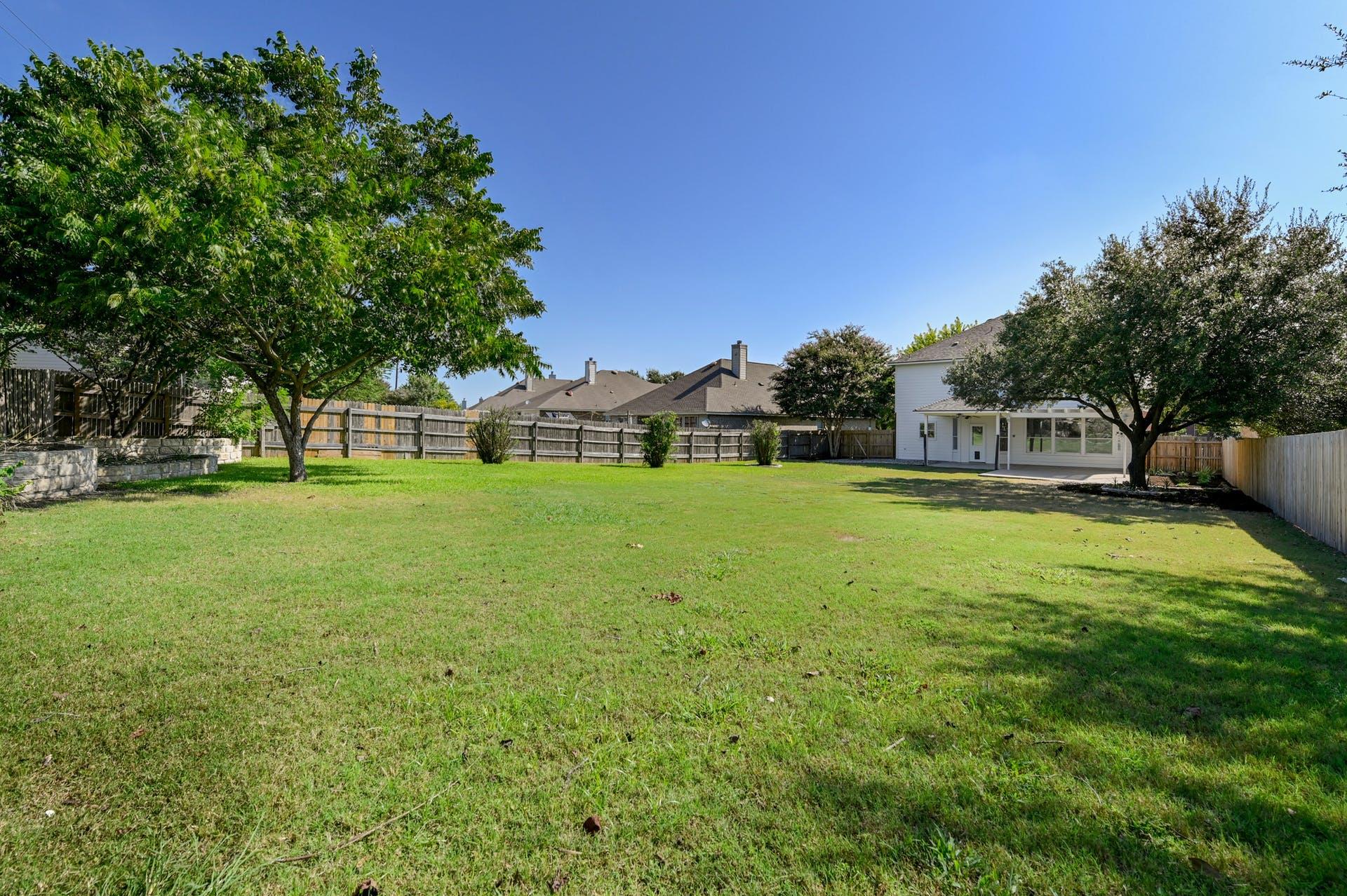 20308 Farm Pond Ln Property Photo 22