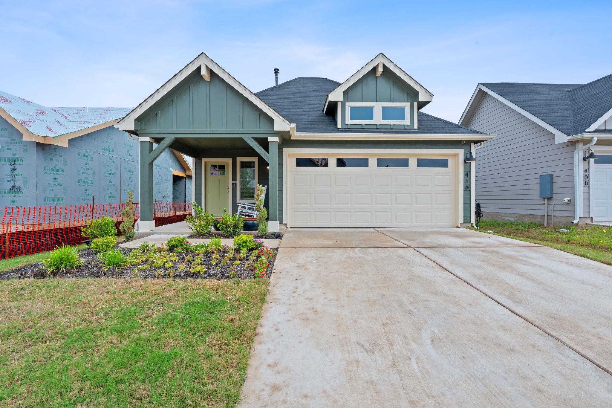 416 Frogmore Loop Property Photo 1
