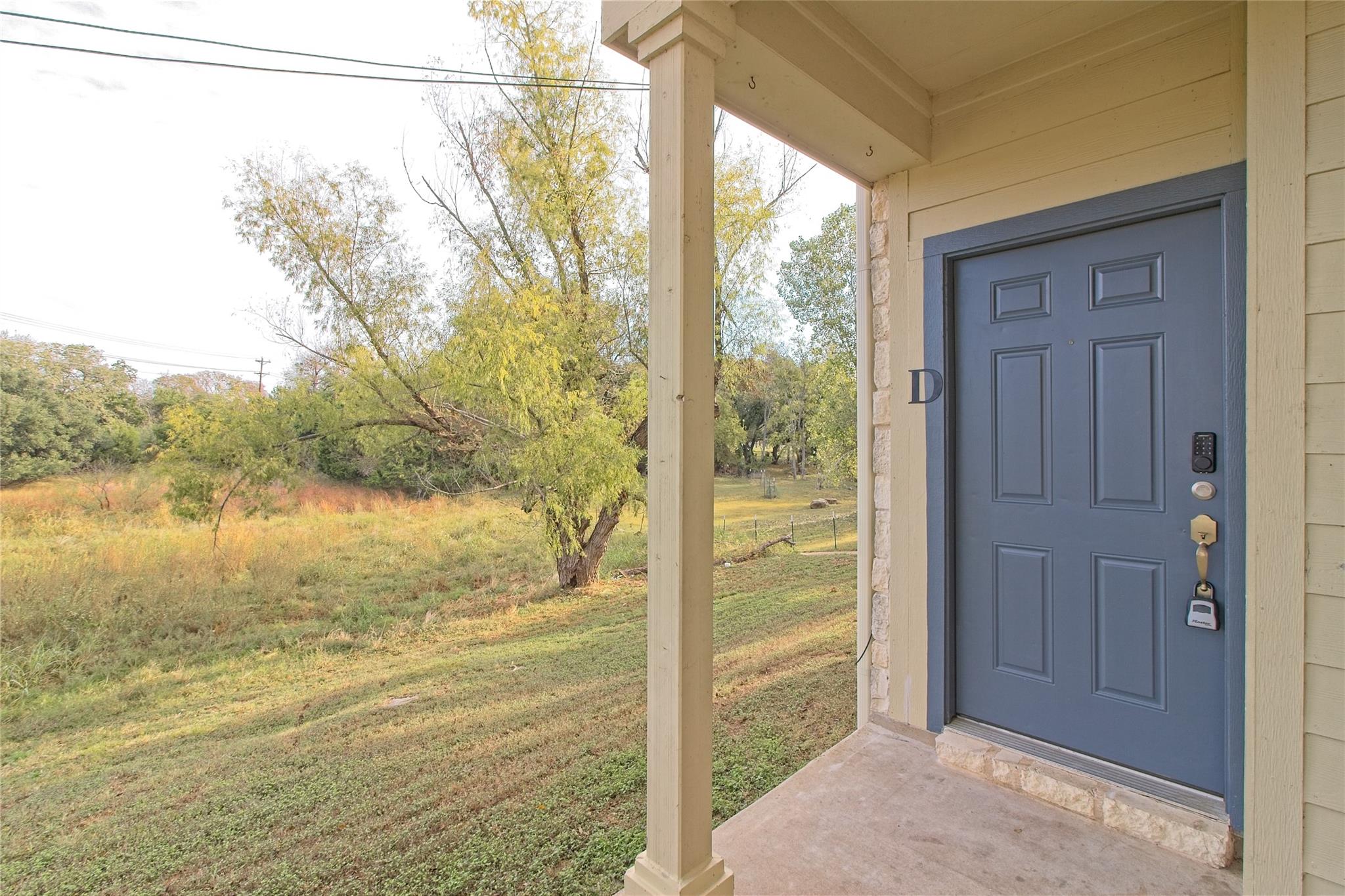 2903 Whisper Oaks Rd D Property Photo 1