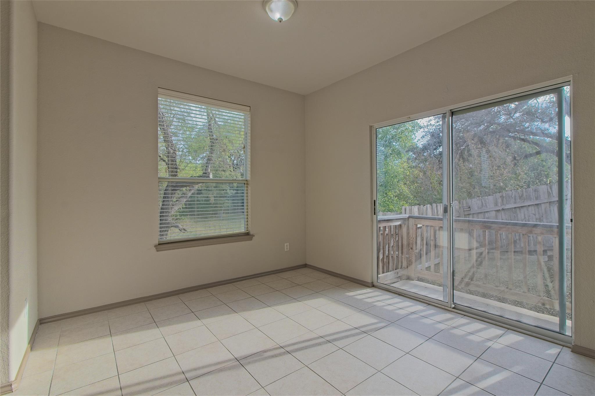 2903 Whisper Oaks Rd D Property Photo 8