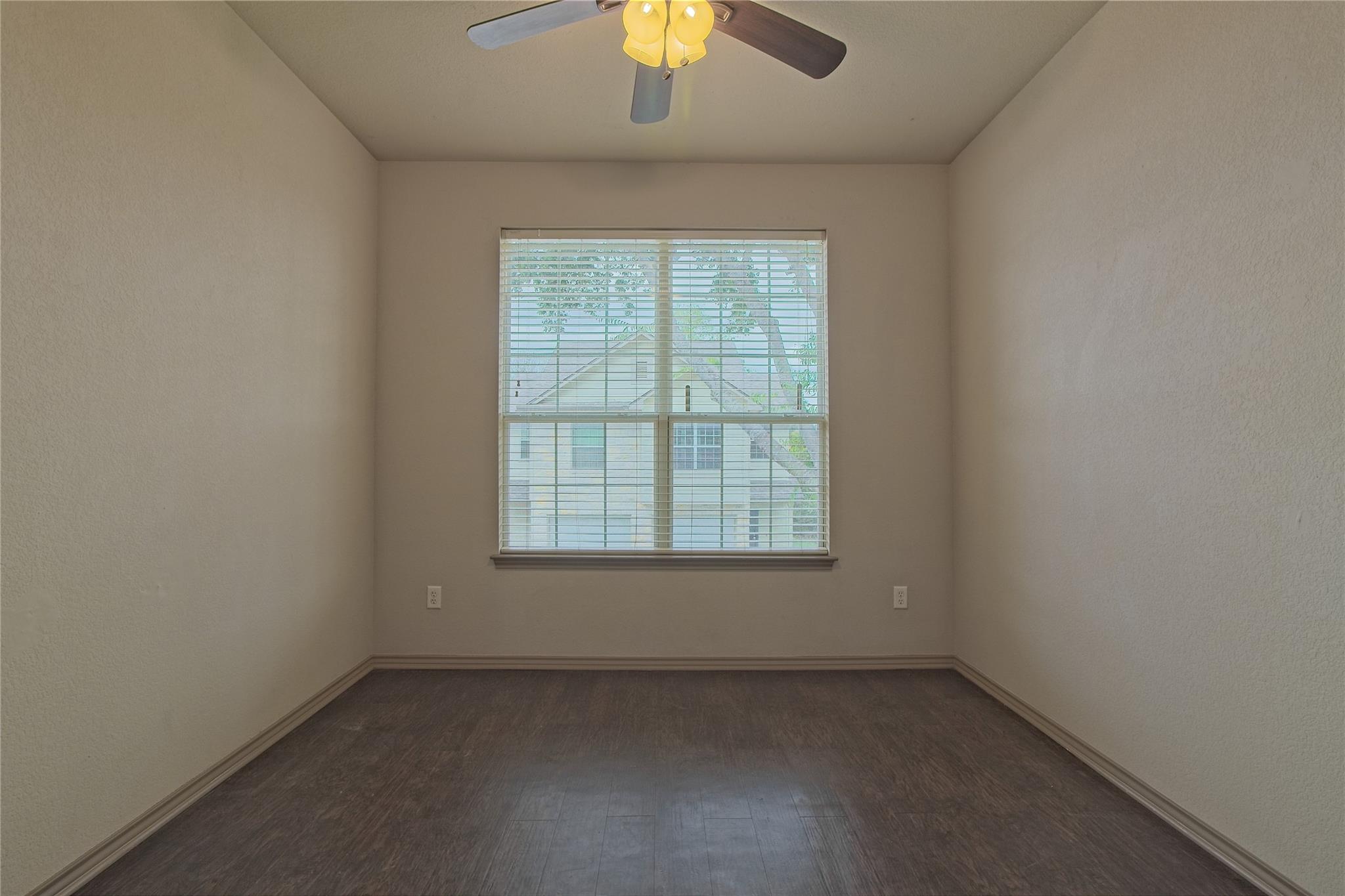 2903 Whisper Oaks Rd D Property Photo 14