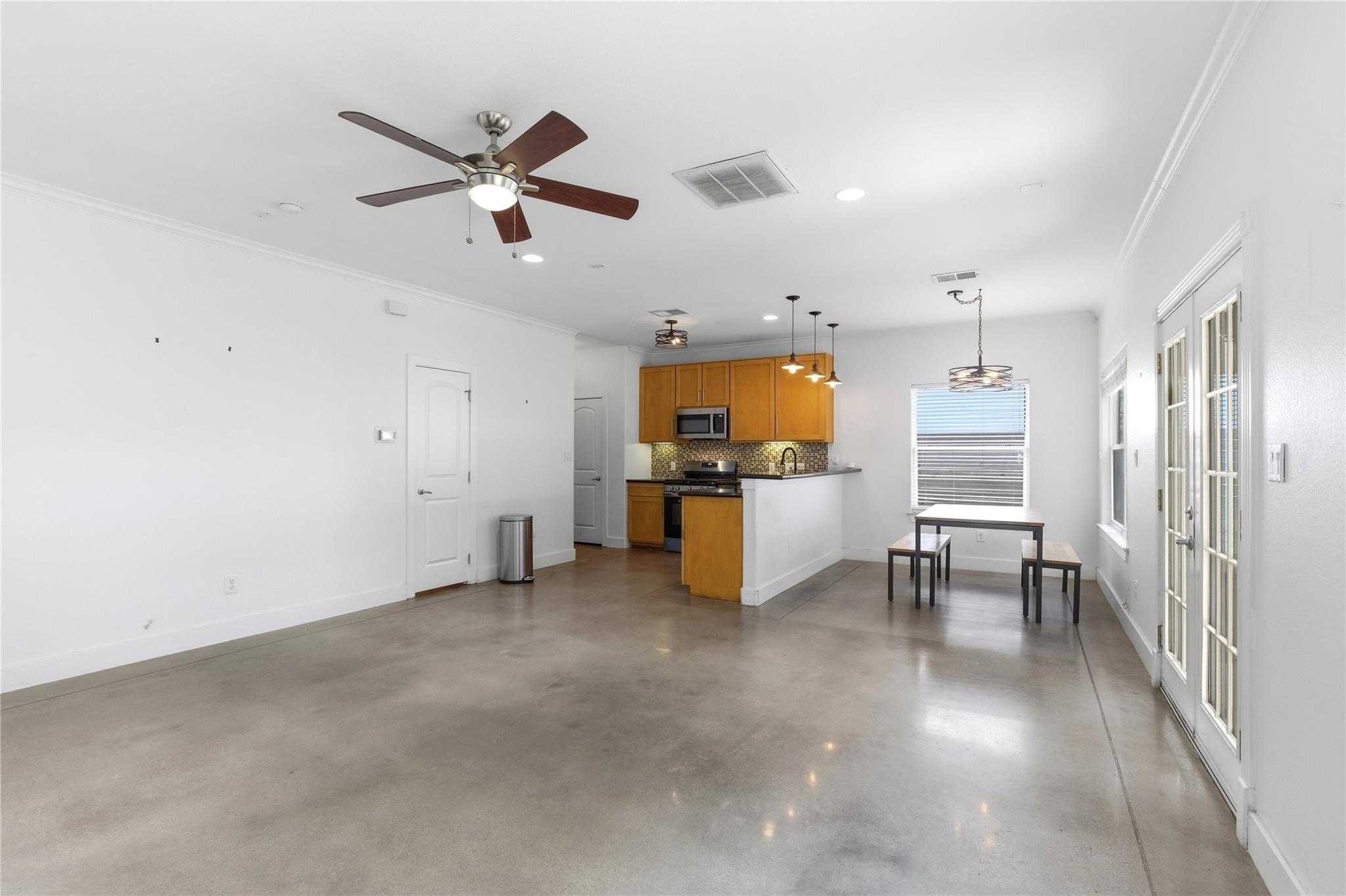 2610 Hidalgo St Property Photo 12