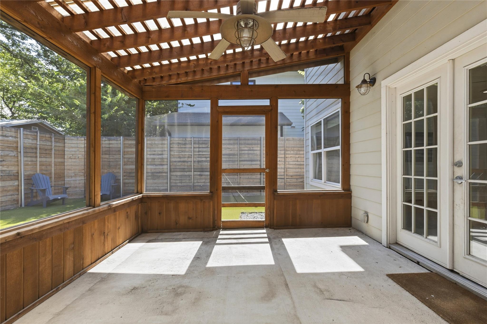 2610 Hidalgo St Property Photo 28