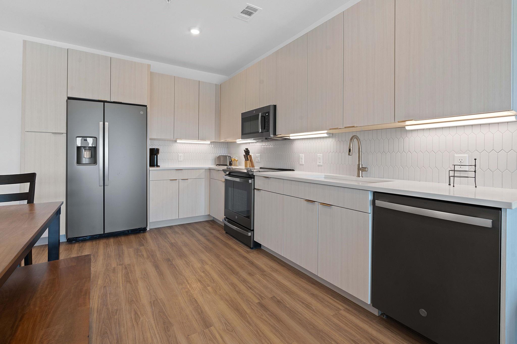 4802 S Congress Ave #419 Property Photo 14