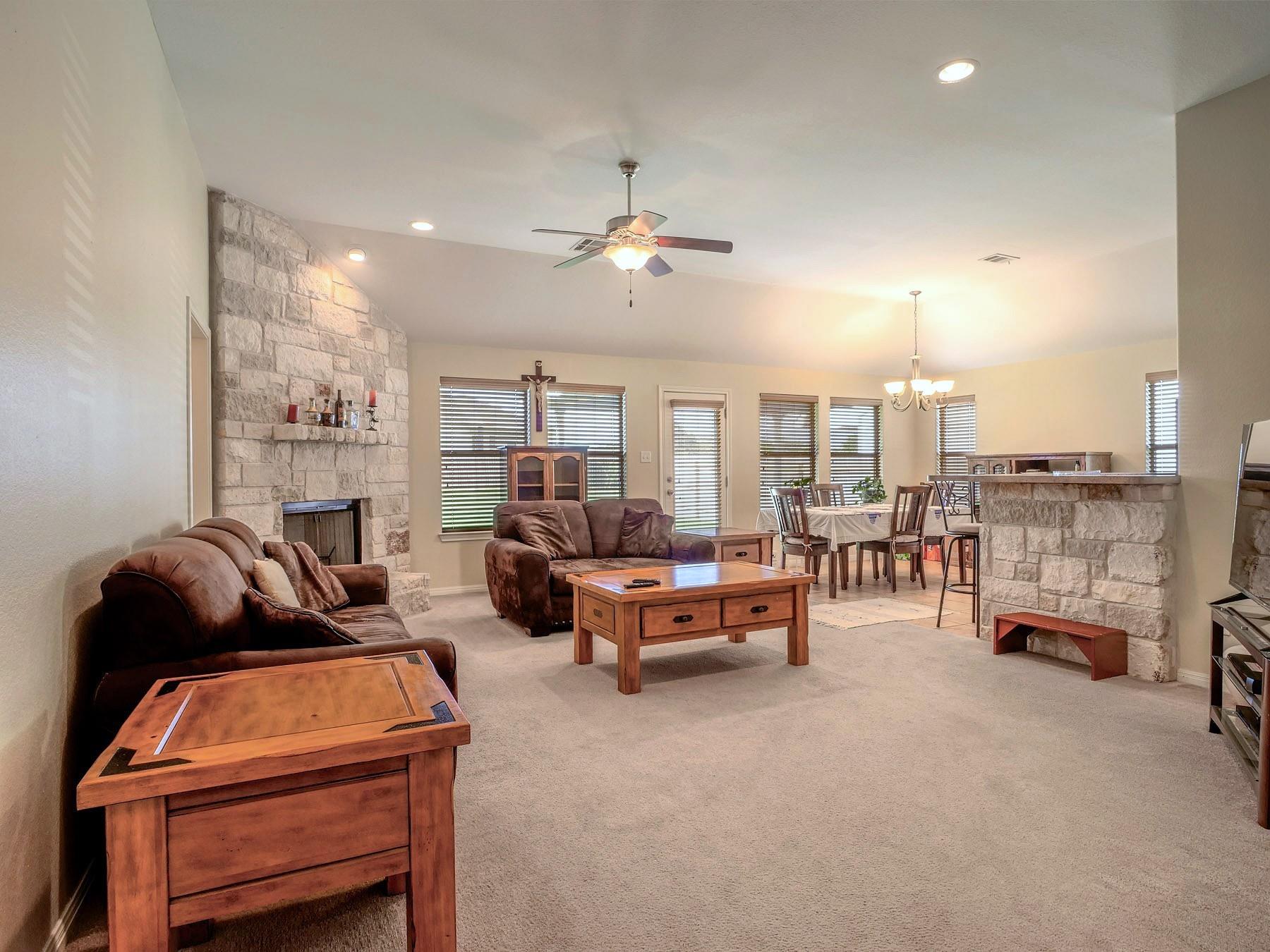 212 Cailin Ct Property Photo 6