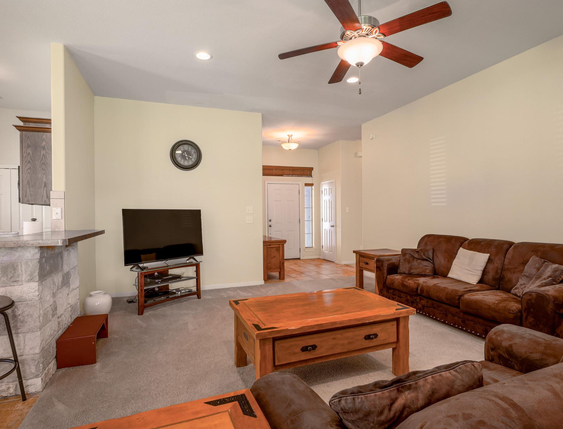 212 Cailin Ct Property Photo 8