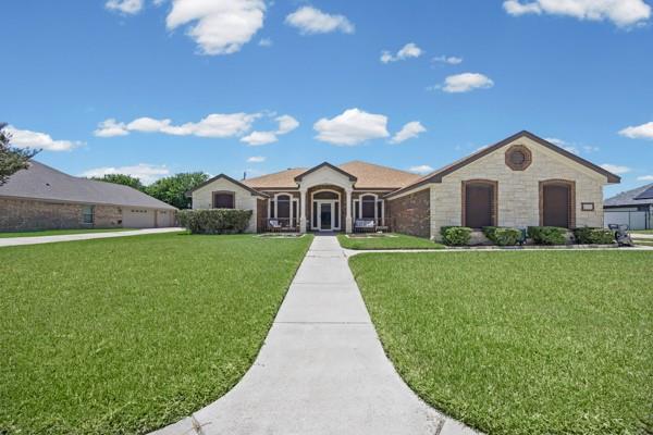 2109 Whippoorwill Rd Property Photo 1