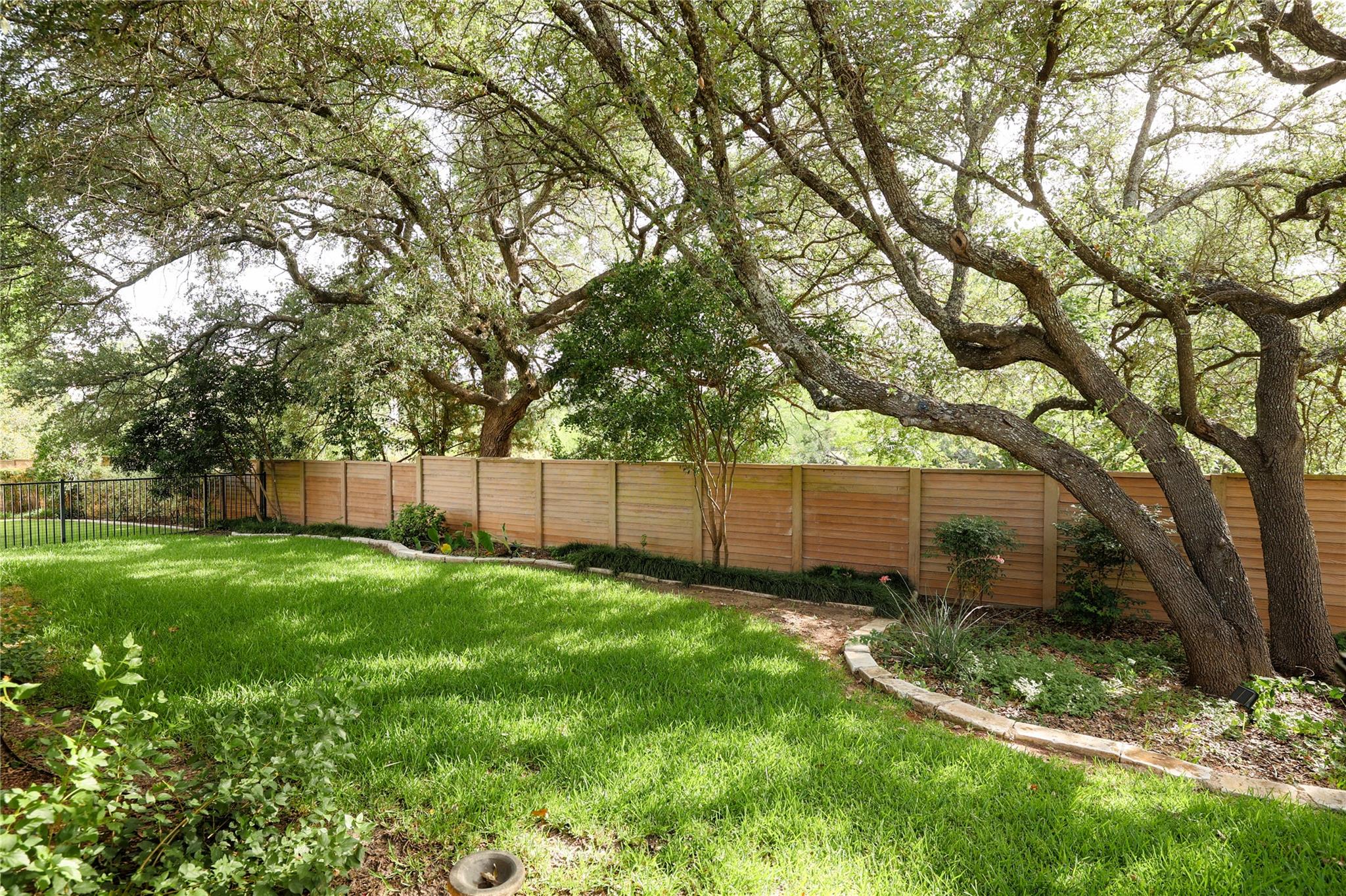 225 Red Poppy Trl Property Photo 3